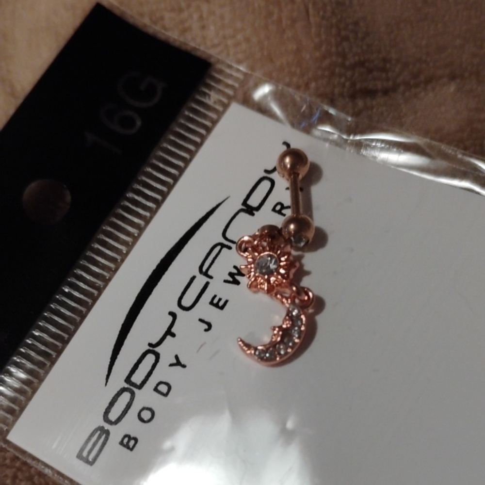 Body Candy Rose Gold Moon Earring